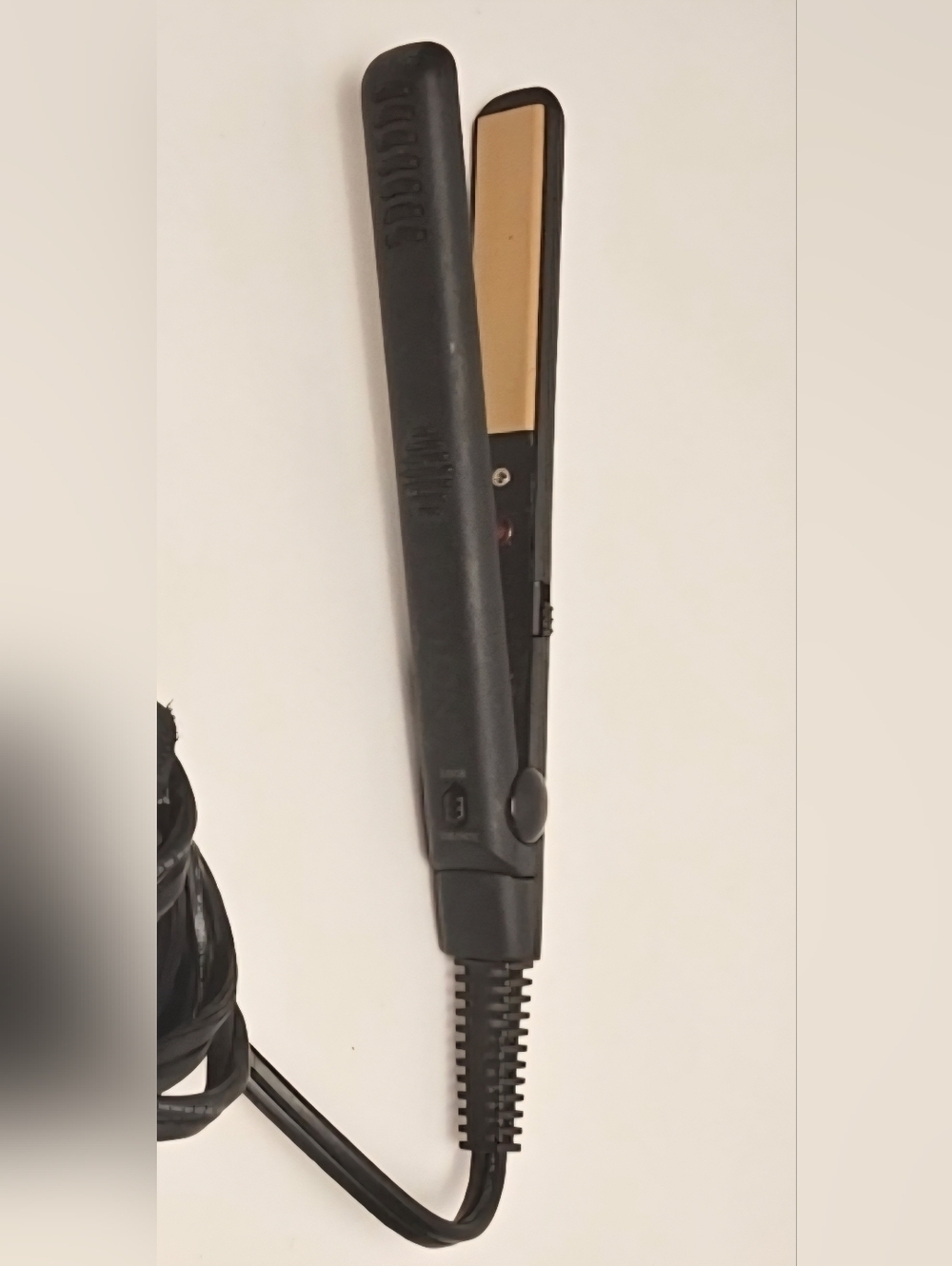 Revlon 1” Ceramic Flat Iron Compact Hair Straightener Travel Size